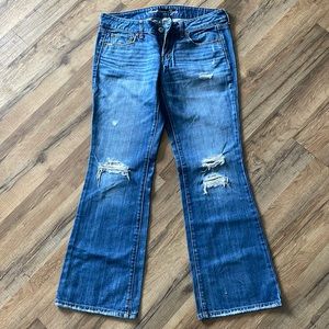 AE Favorite Boyfriend Jean Size 8. Womens.